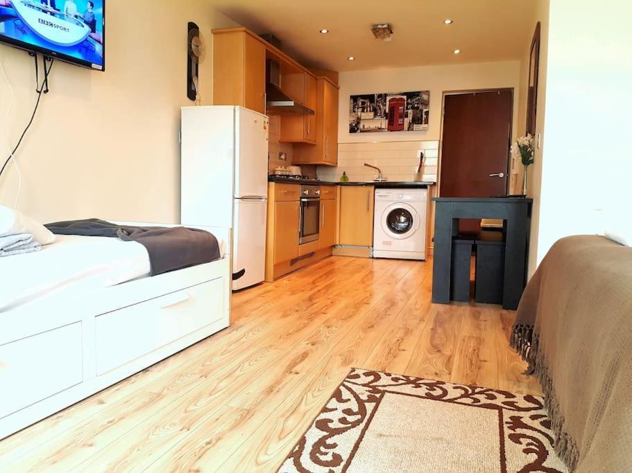 Comfortable Studio Flat Near Central London Kültér fotó